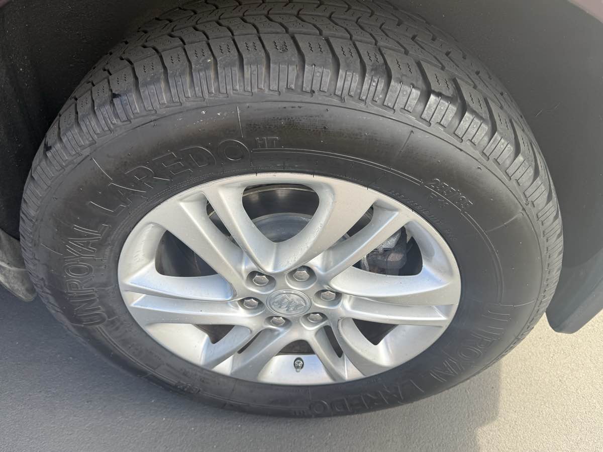 2018 Buick Enclave Essence photo 15