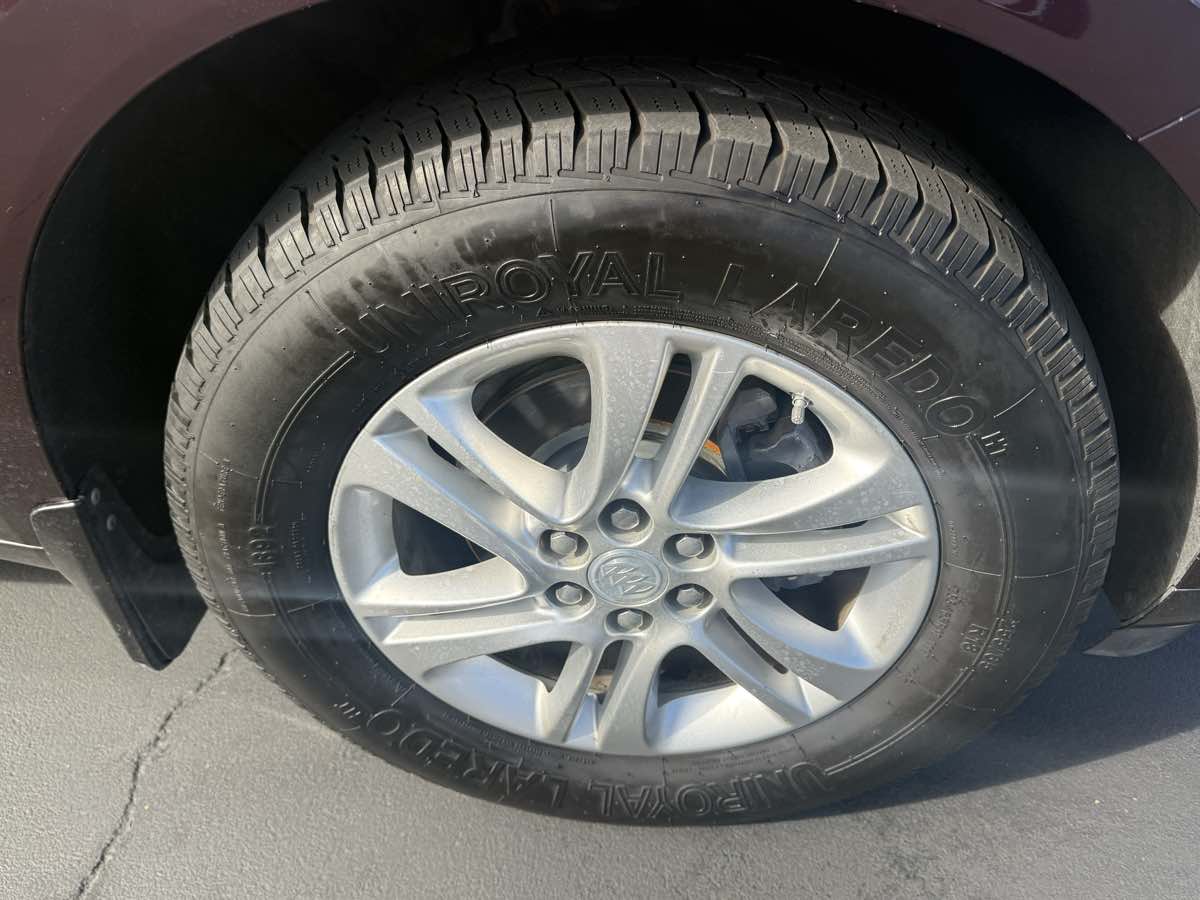 2018 Buick Enclave Essence photo 17