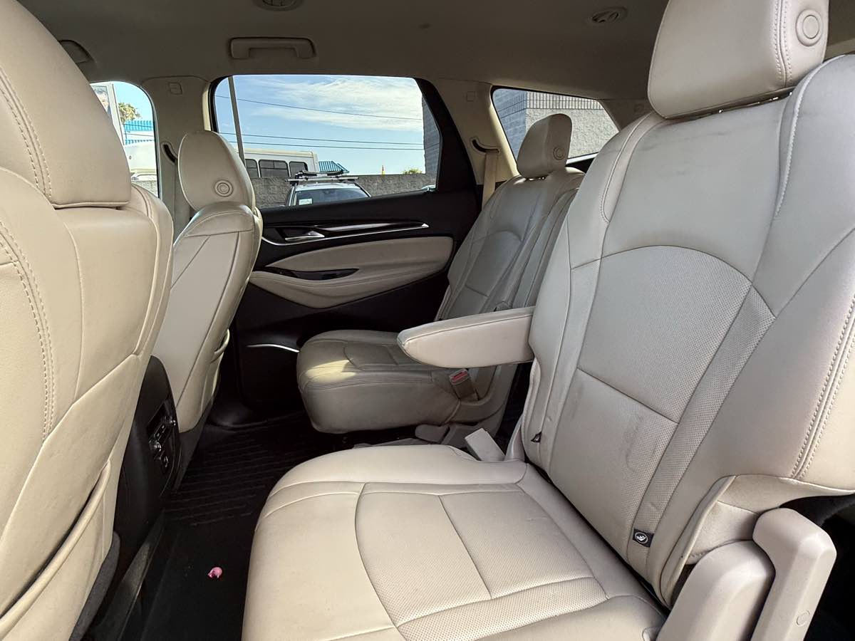 2018 Buick Enclave Essence photo 22