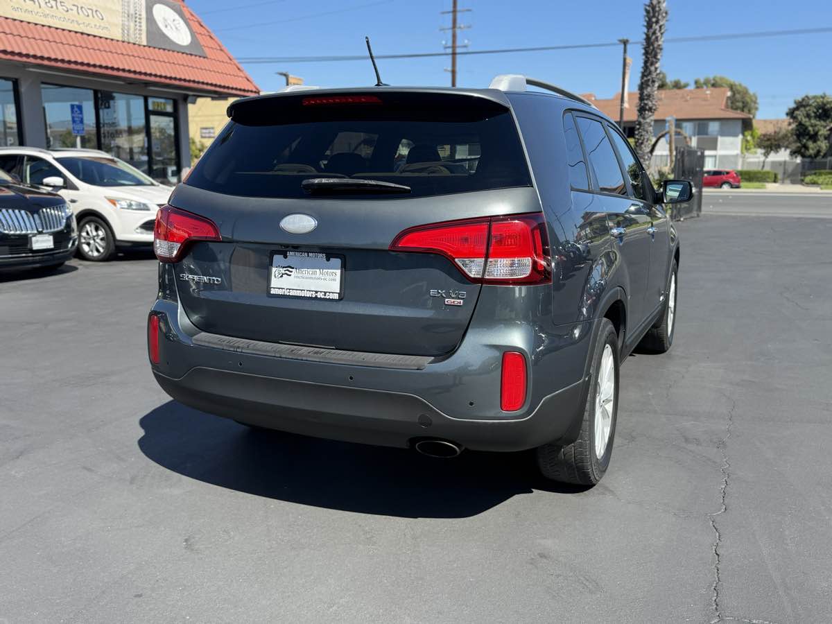 2015 Kia Sorento EX photo 2
