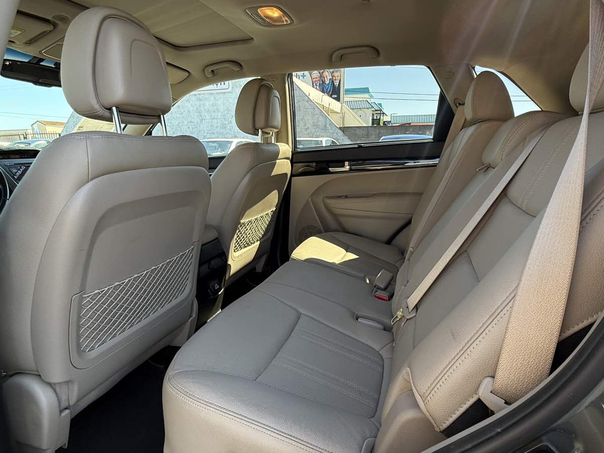 2015 Kia Sorento EX photo 14