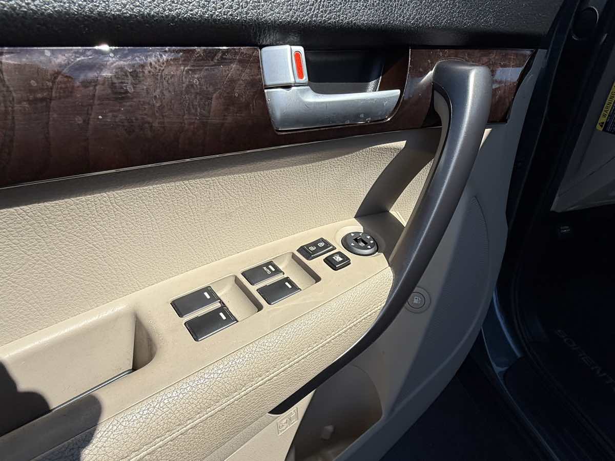 2015 Kia Sorento EX photo 25