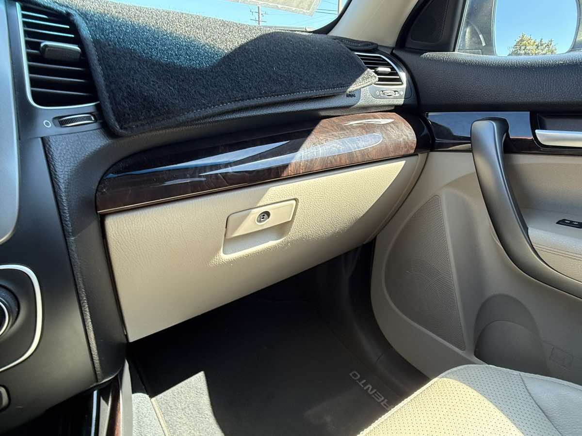 2015 Kia Sorento EX photo 37