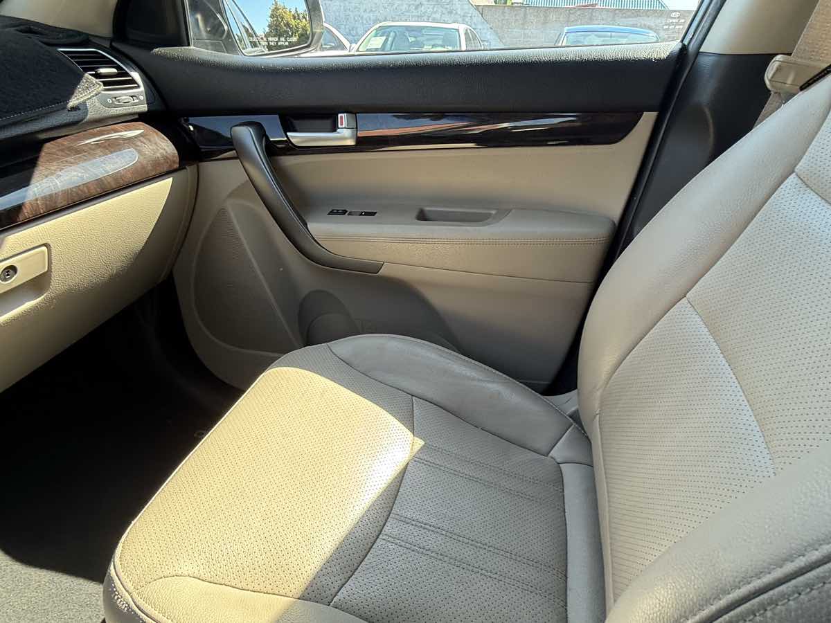 2015 Kia Sorento EX photo 38
