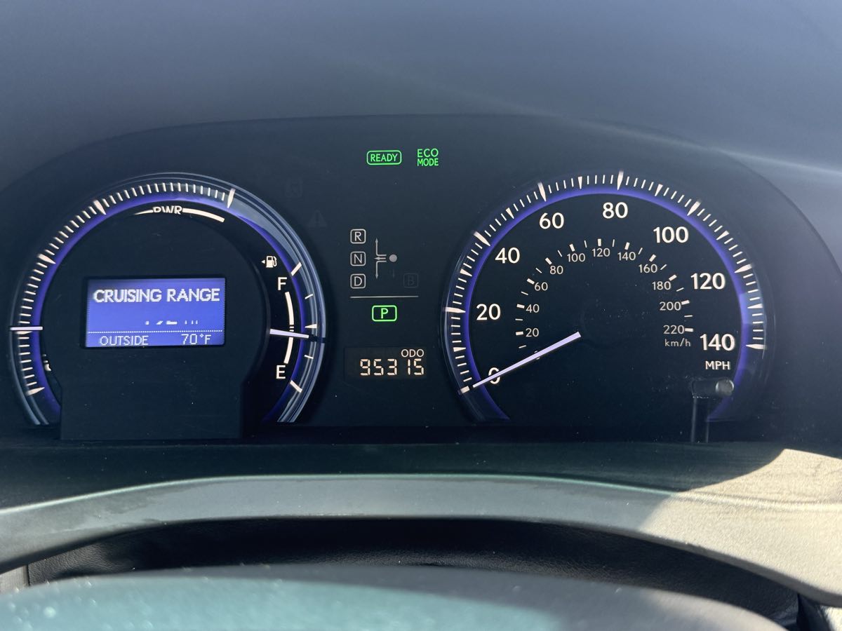 2010 Lexus HS 250h photo 17