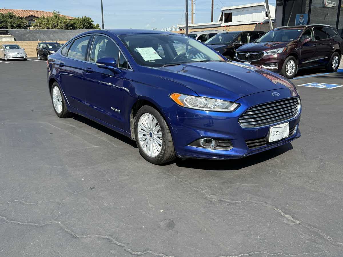 2016 Ford Fusion SE Hybrid photo 8