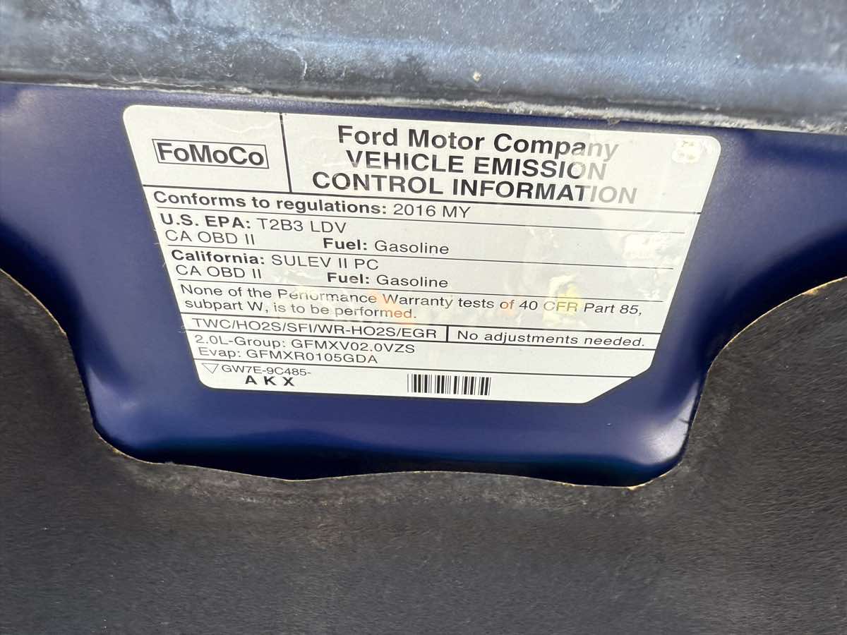 2016 Ford Fusion SE Hybrid photo 21