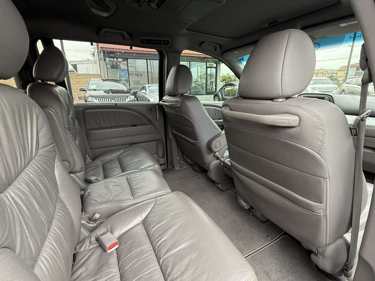 2008 Honda Odyssey EX-L photo 25