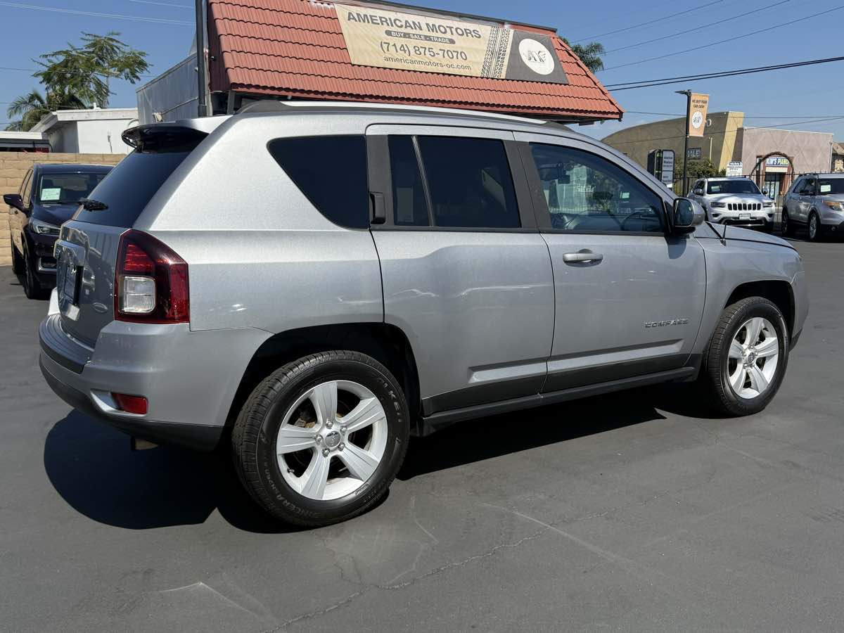 2016 Jeep Compass Latitude photo 6