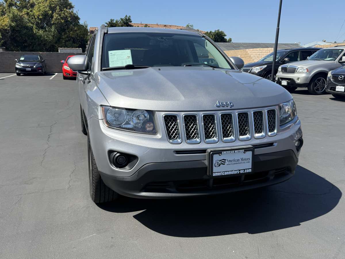 2016 Jeep Compass Latitude photo 10