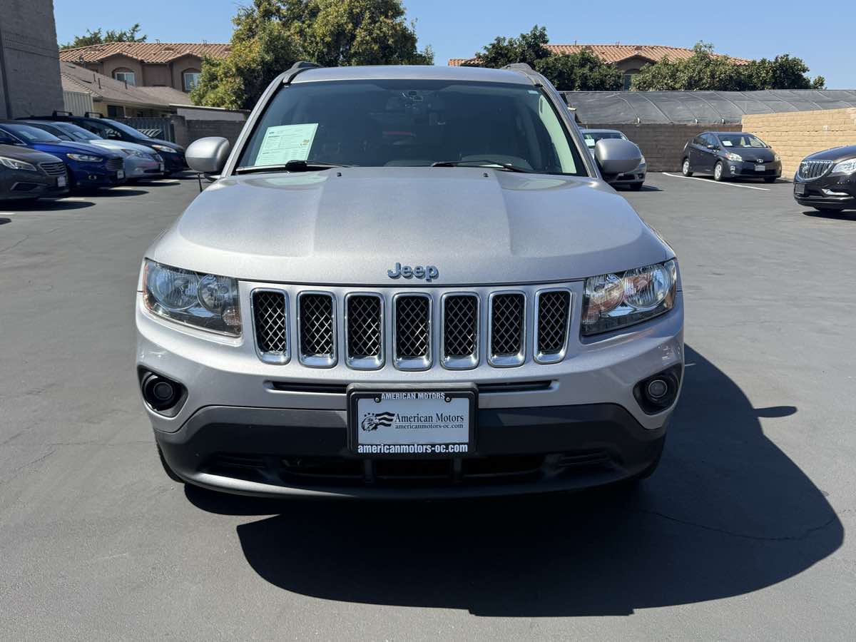2016 Jeep Compass Latitude photo 11