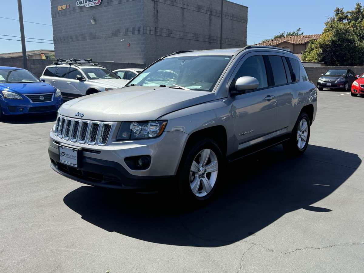 2016 Jeep Compass Latitude photo 13