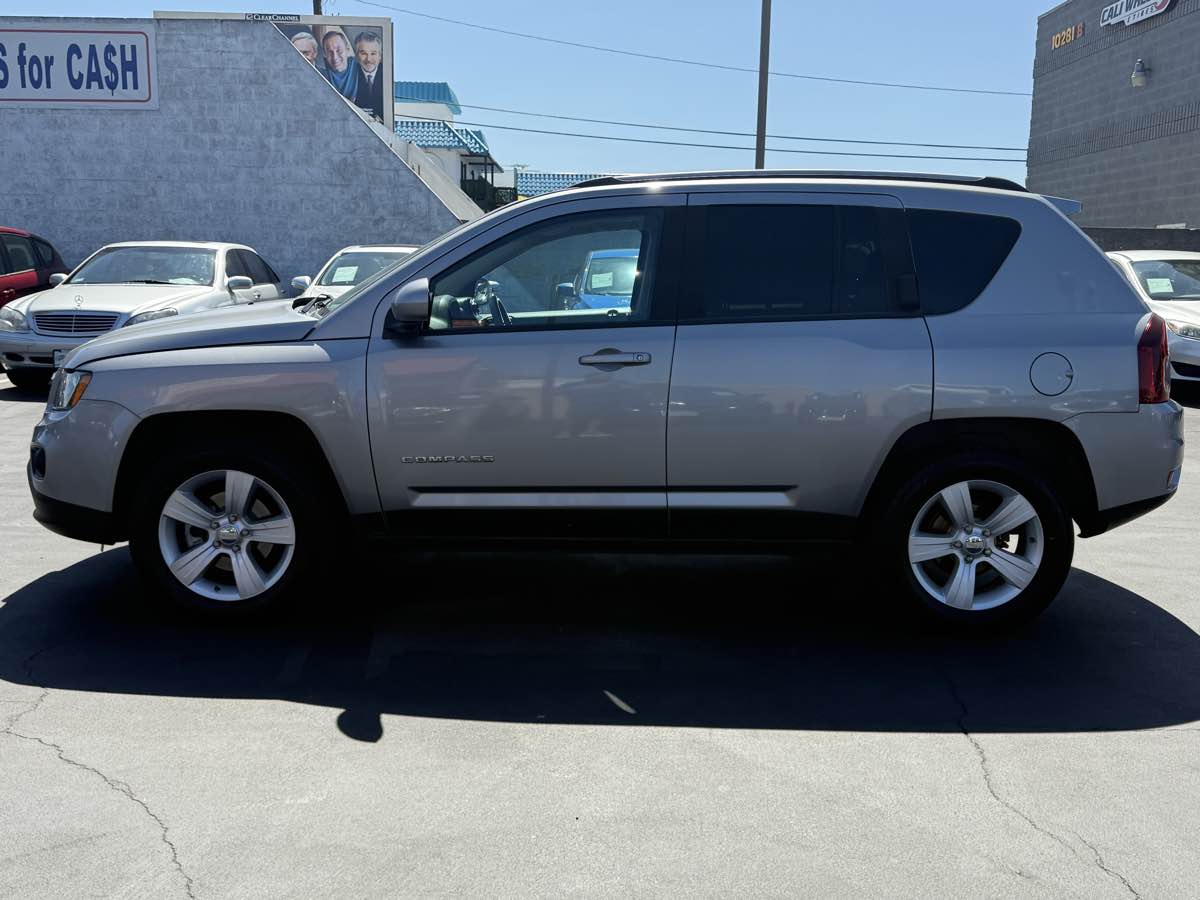 2016 Jeep Compass Latitude photo 15
