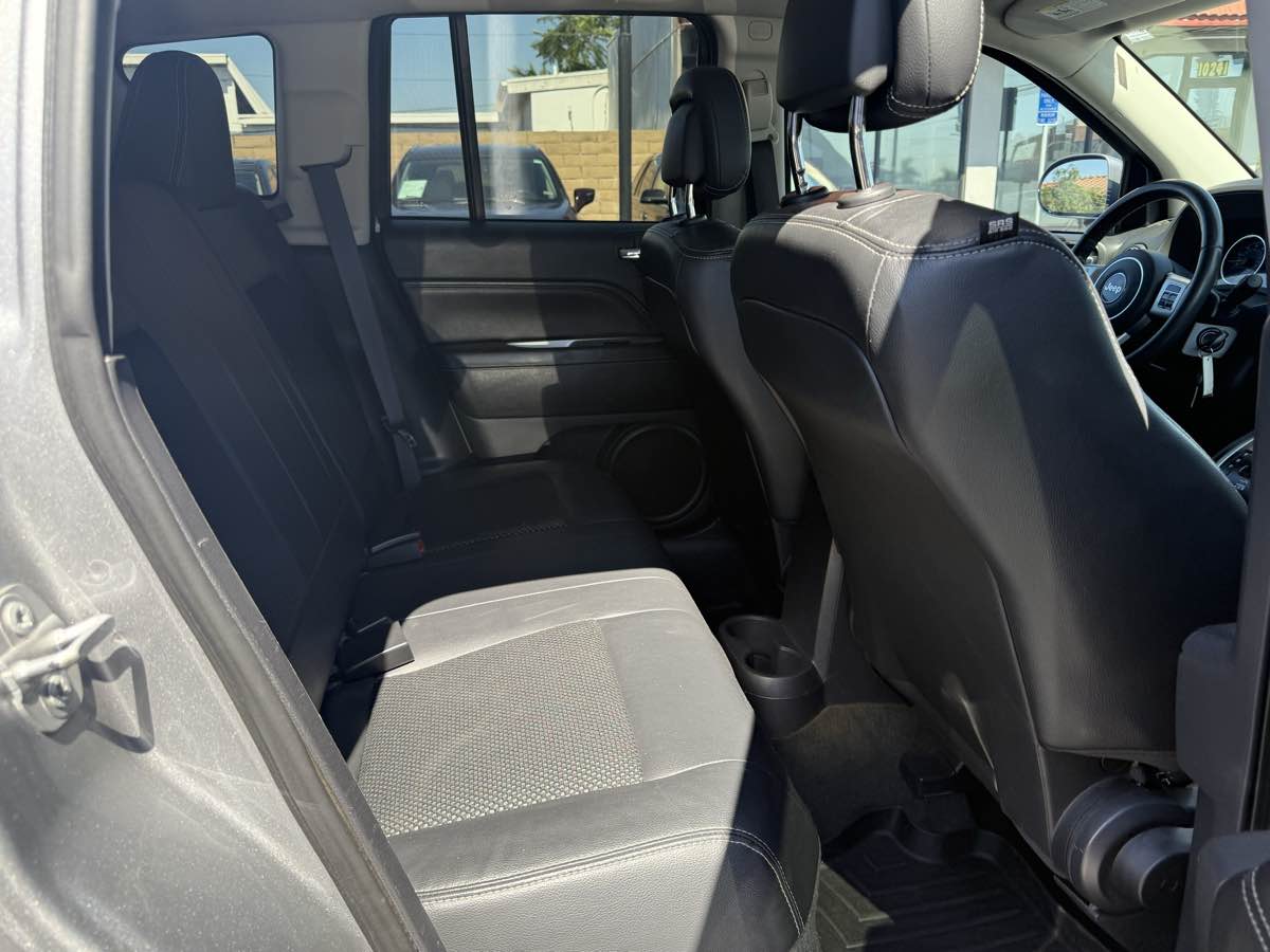 2016 Jeep Compass Latitude photo 21