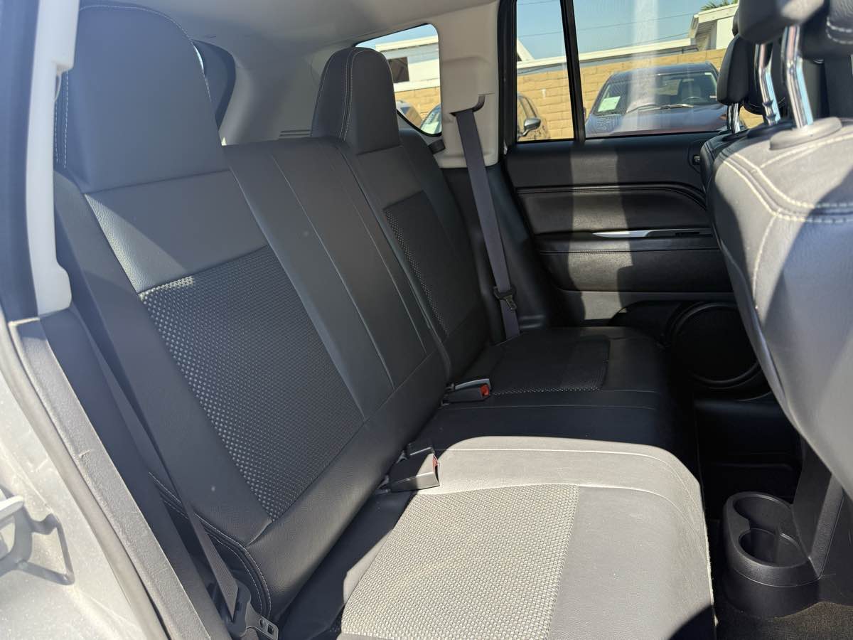 2016 Jeep Compass Latitude photo 22