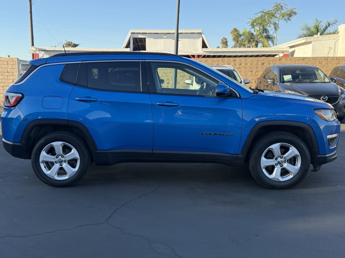 2019 Jeep Compass Latitude photo 4