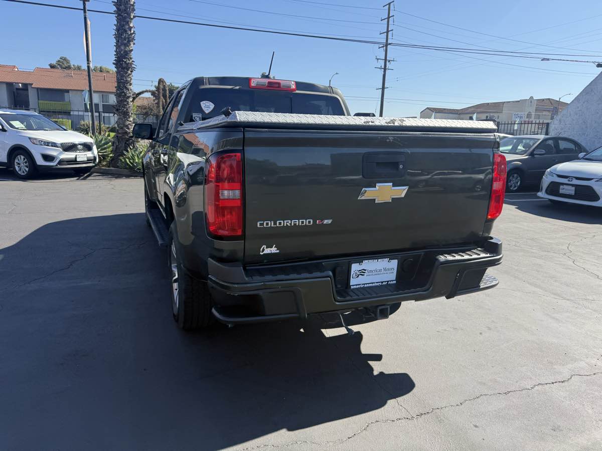 2018 Chevrolet Colorado Z71 photo 2