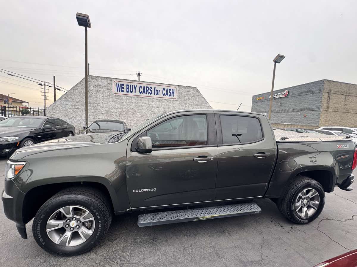 2018 Chevrolet Colorado Z71 - Photo 2