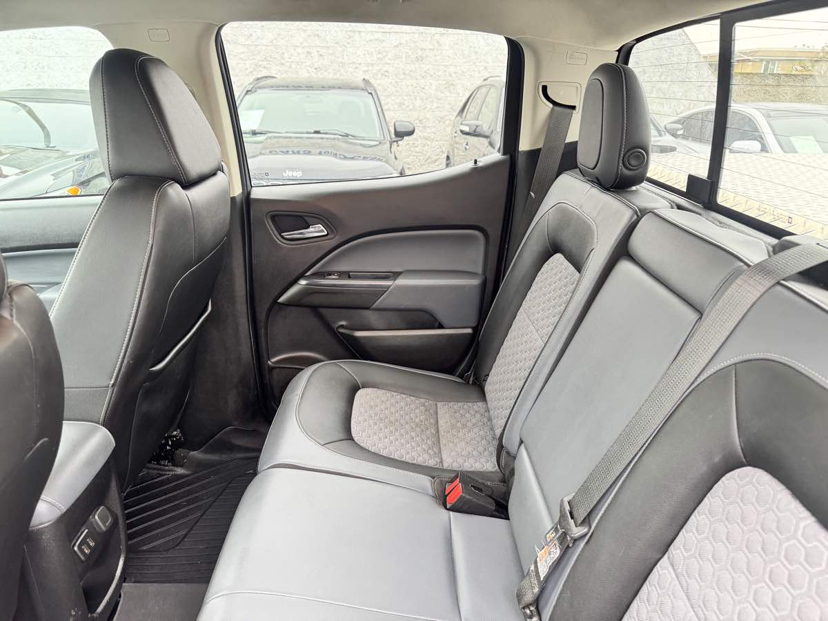 2018 Chevrolet Colorado Z71 - Photo 25