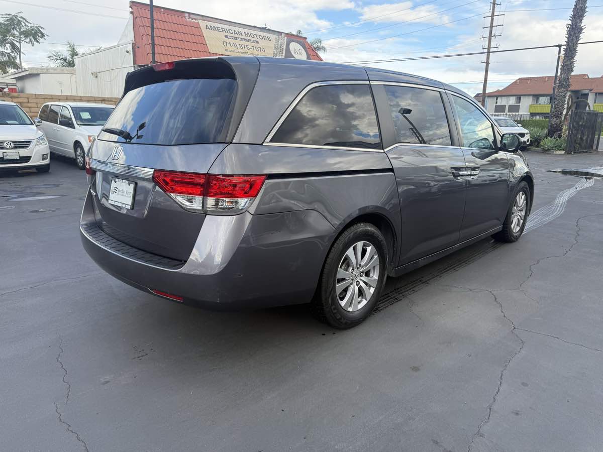 2016 Honda Odyssey EX photo 4