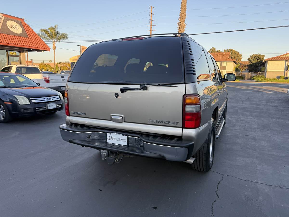 2002 Chevrolet Tahoe LT photo 4
