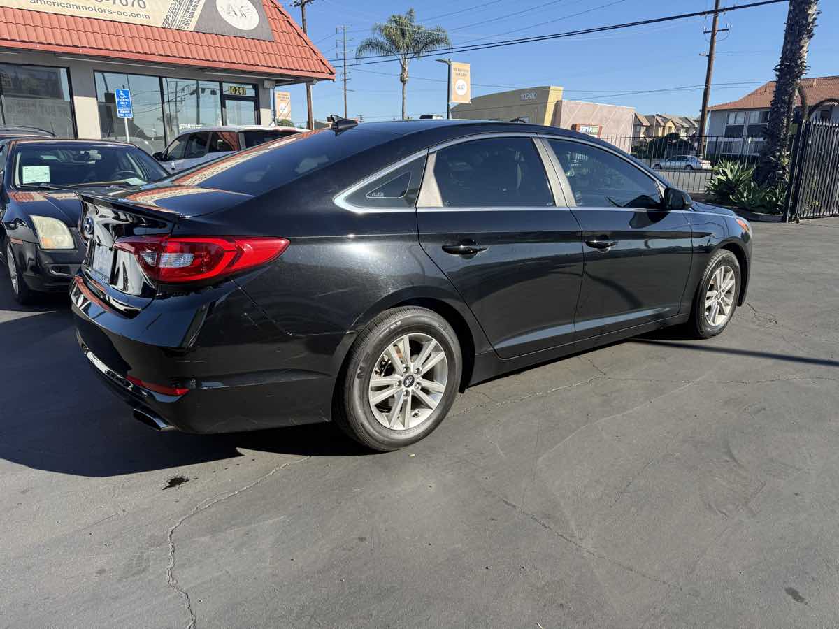 2017 Hyundai Sonata SE photo 4