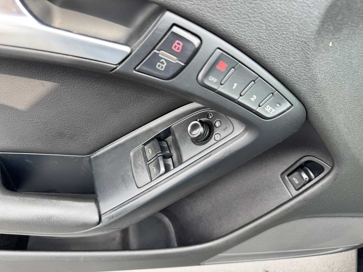 2009 Audi A5 Base - Photo 38