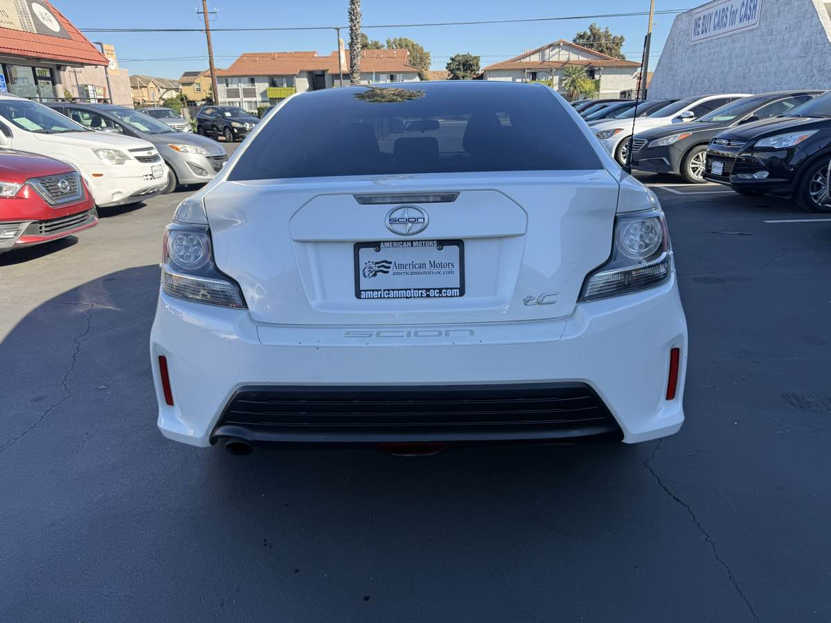 2015 Scion tC photo 2