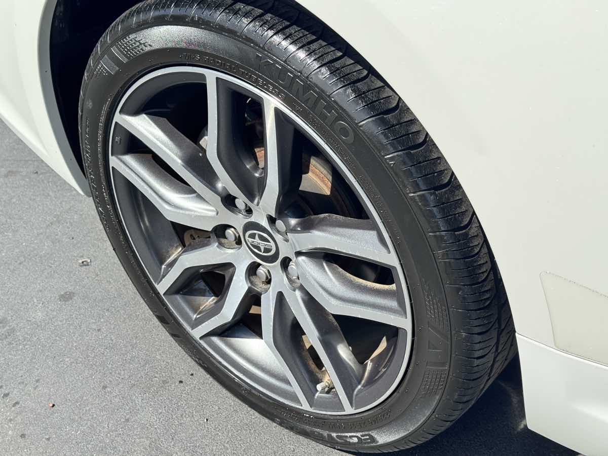 2015 Scion tC - Photo 21