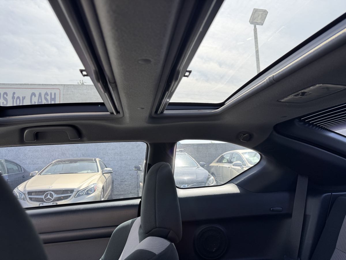 2015 Scion tC - Photo 30