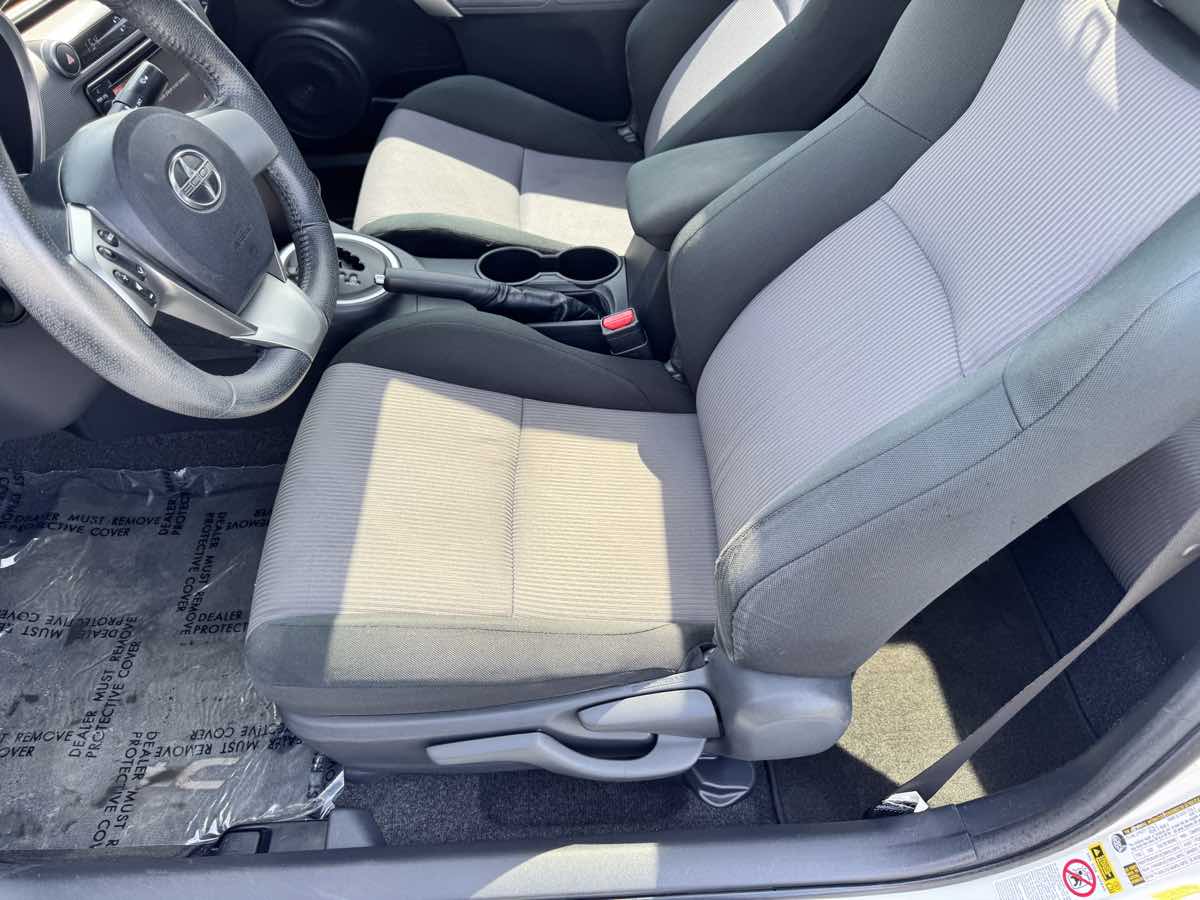 2015 Scion tC - Photo 34