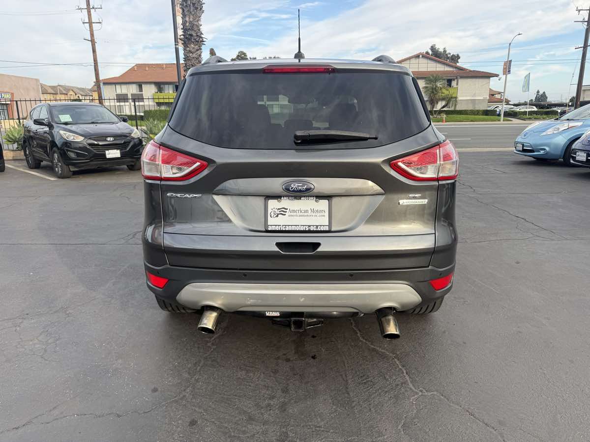 2016 Ford Escape SE photo 2