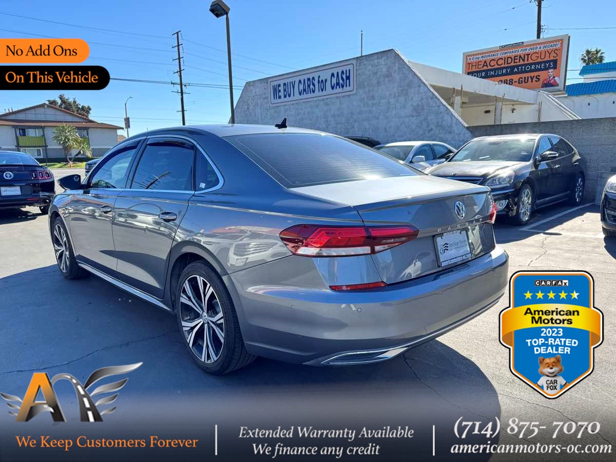 2020 Volkswagen Passat 2.0T SEL Auto's photo