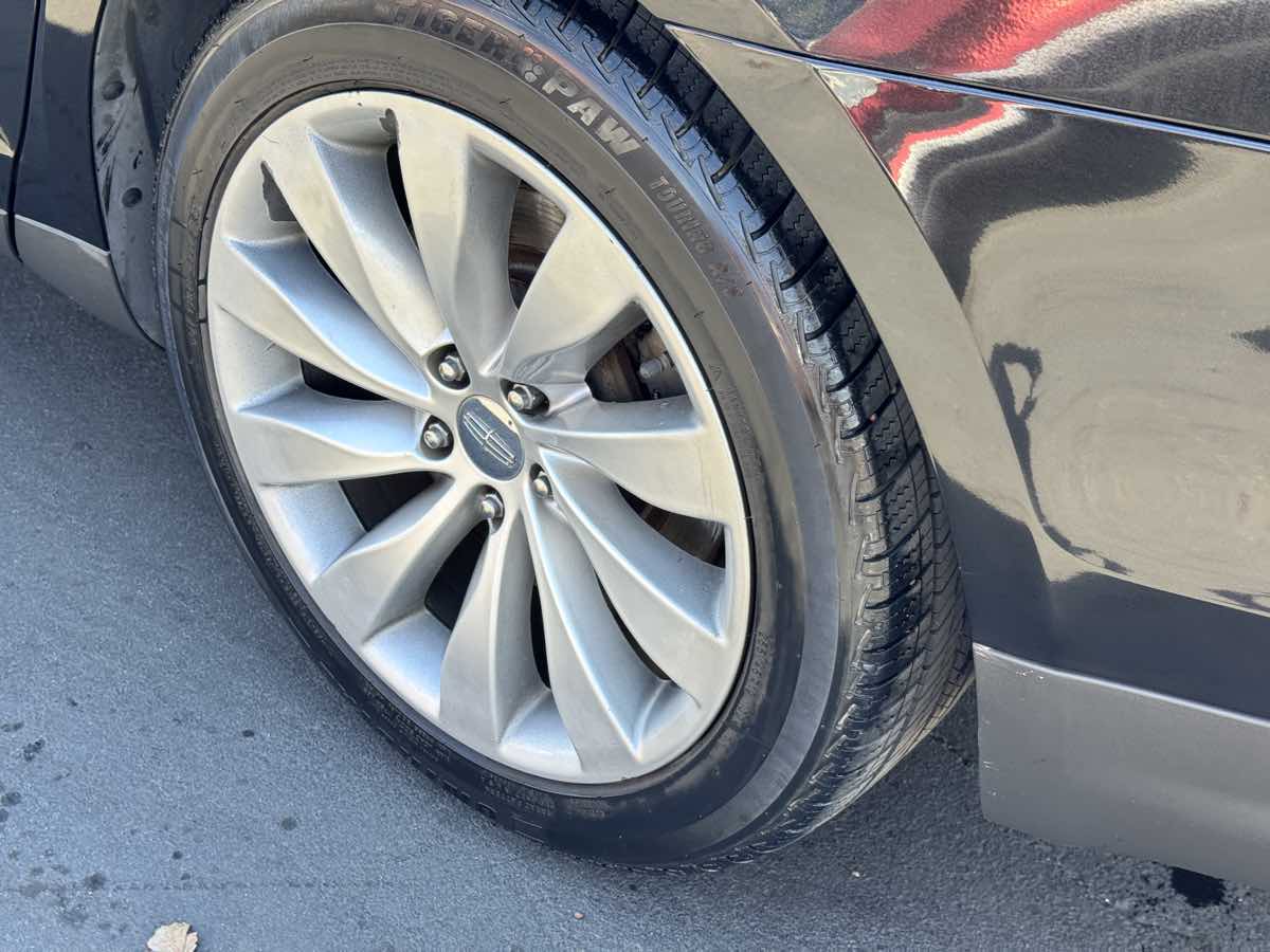 2015 Lincoln MKS Base - Photo 22
