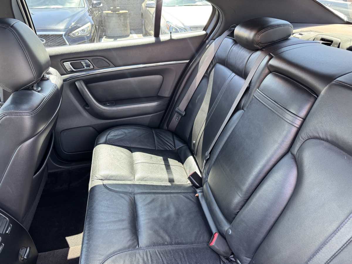 2015 Lincoln MKS Base - Photo 27