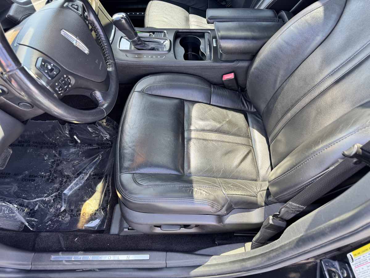 2015 Lincoln MKS Base - Photo 35
