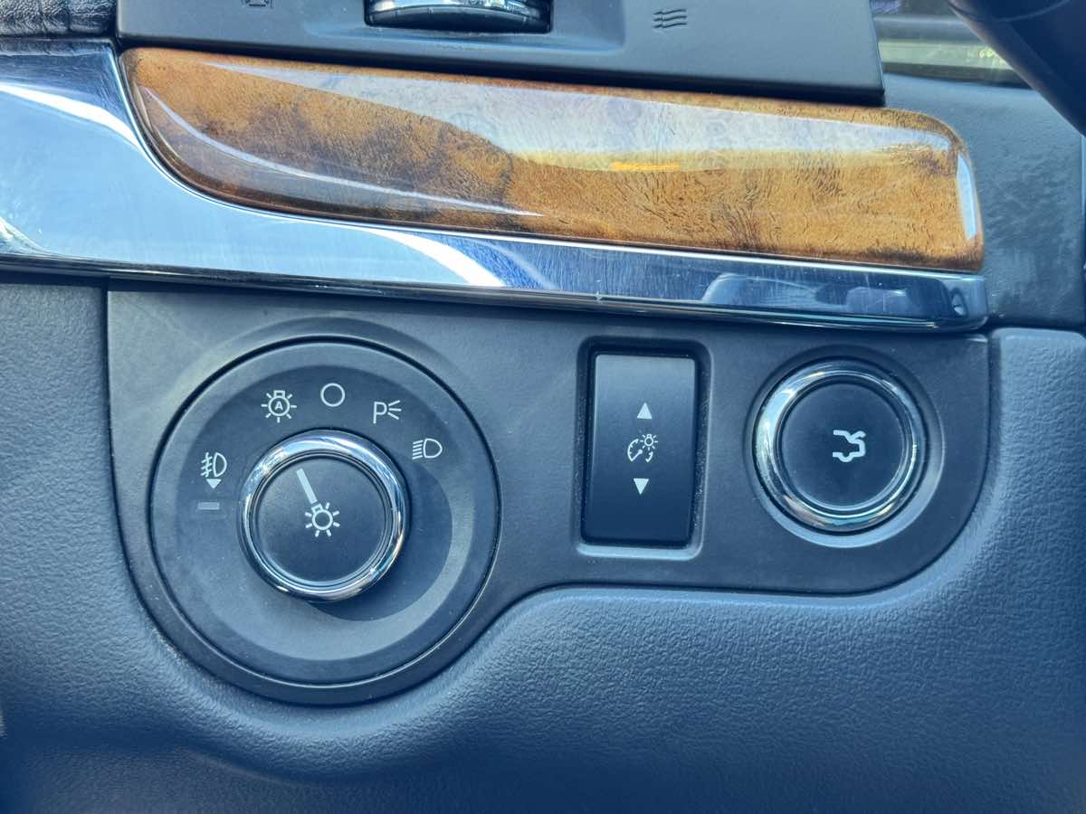 2015 Lincoln MKS Base - Photo 40