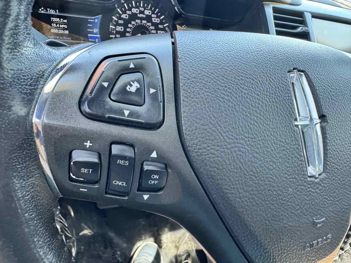 2015 Lincoln MKS Base - Photo 41
