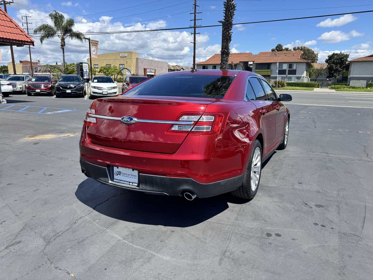 2013 Ford Taurus Limited - Photo 5