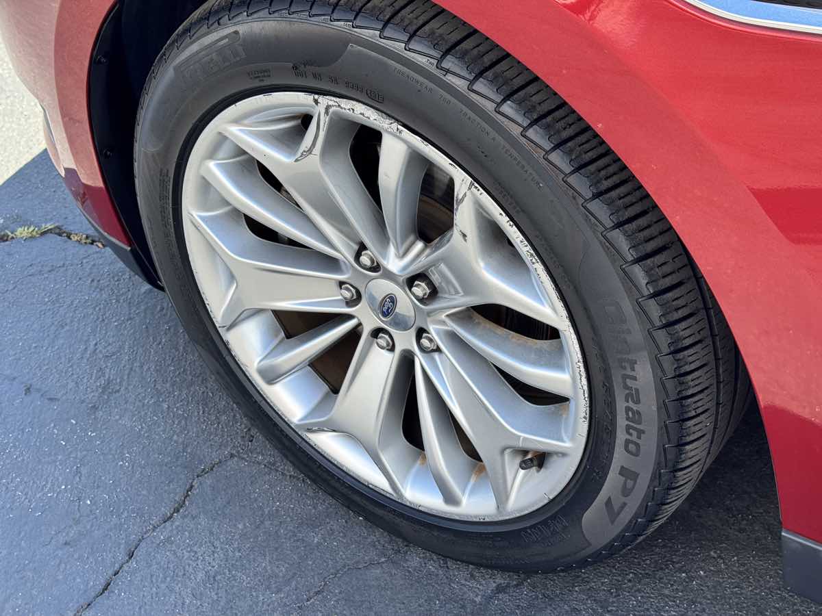 2013 Ford Taurus Limited - Photo 22