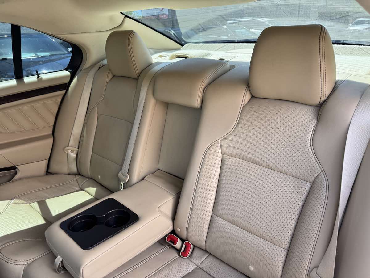 2013 Ford Taurus Limited - Photo 29