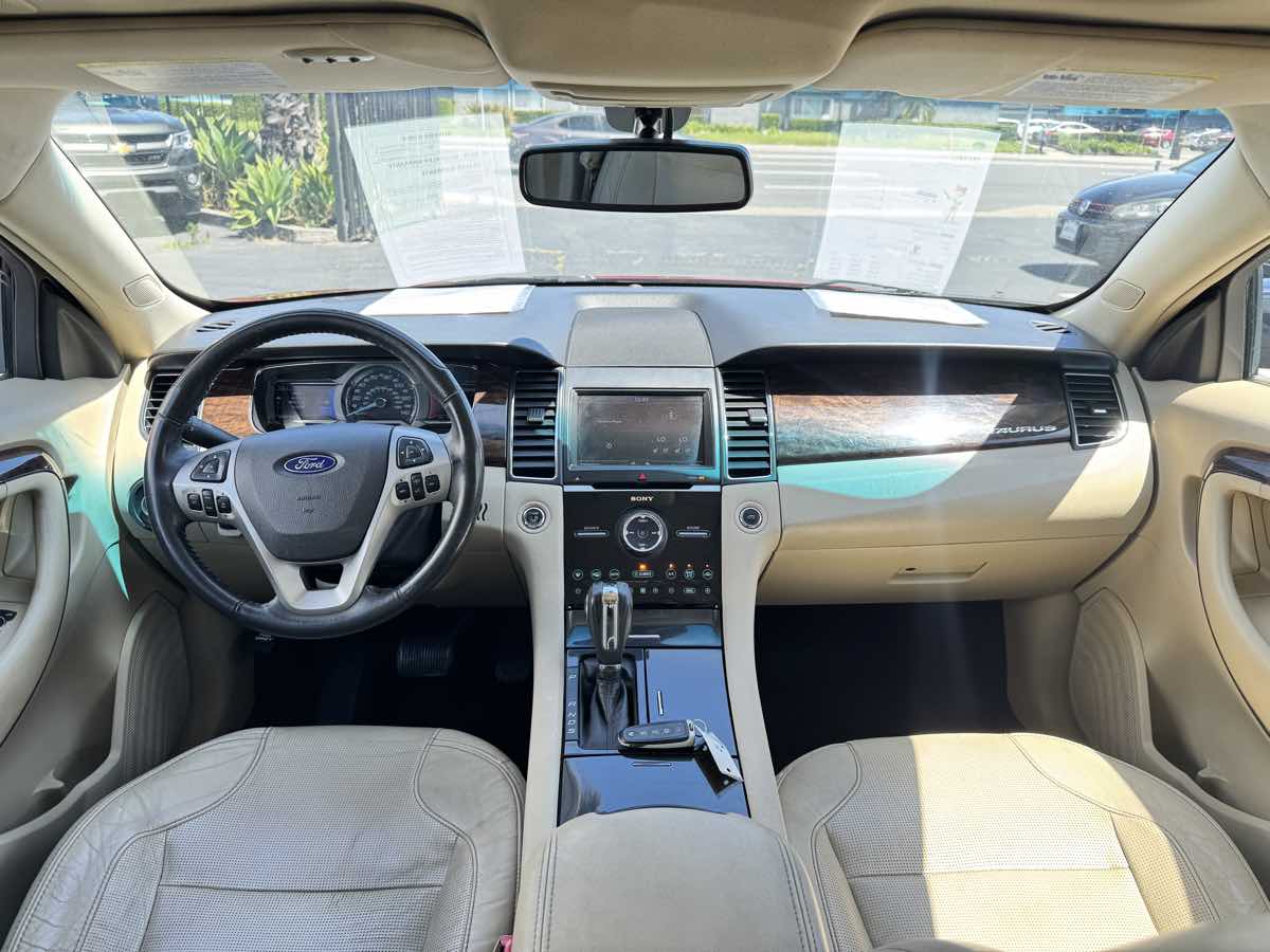 2013 Ford Taurus Limited - Photo 30