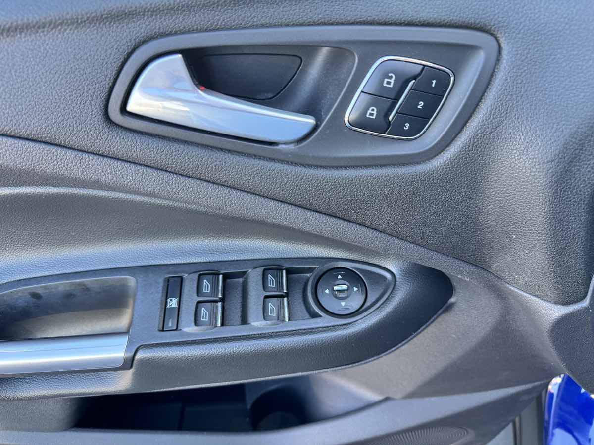 2015 Ford Escape Titanium - Photo 42