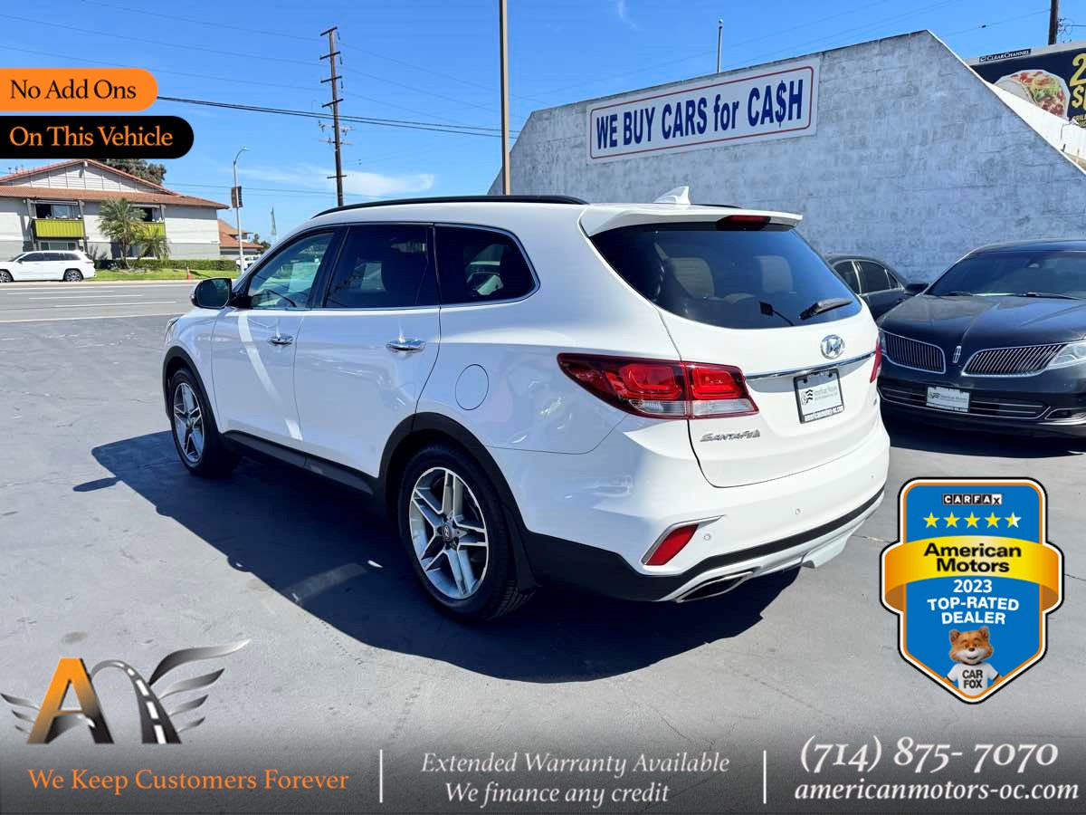 2017 Hyundai Santa Fe SE Ultimate FWD's photo