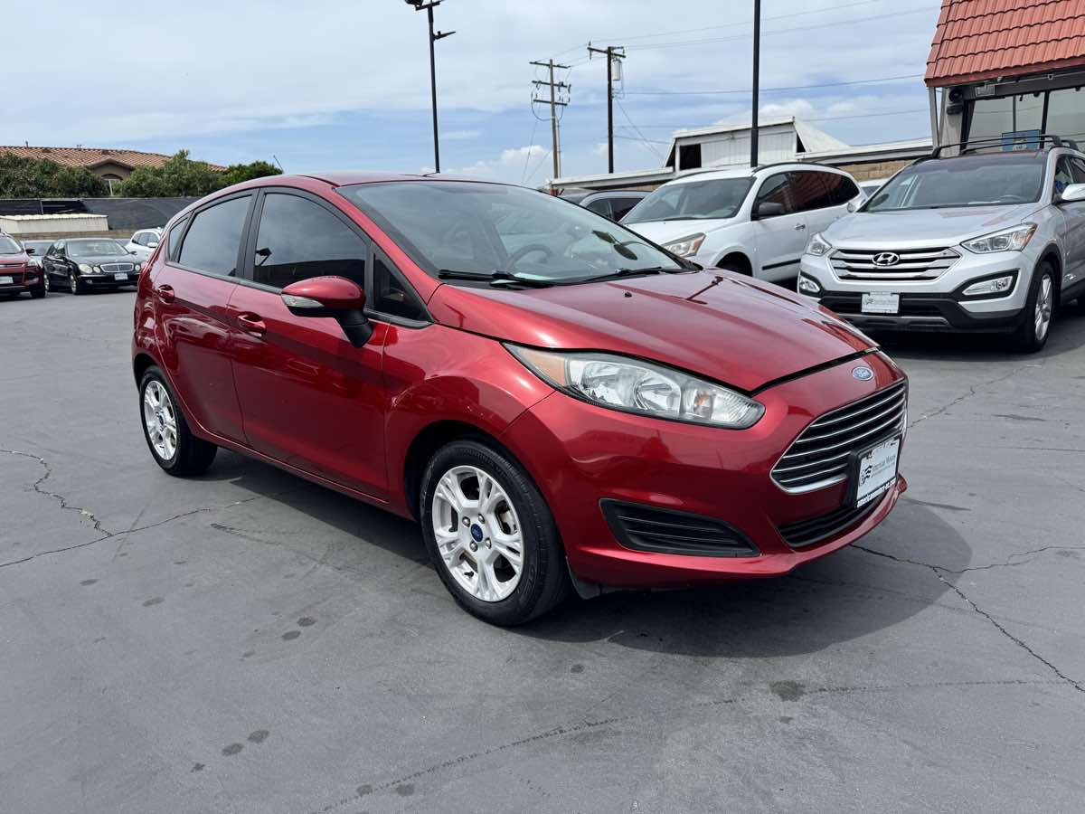 2016 Ford Fiesta SE - Photo 8