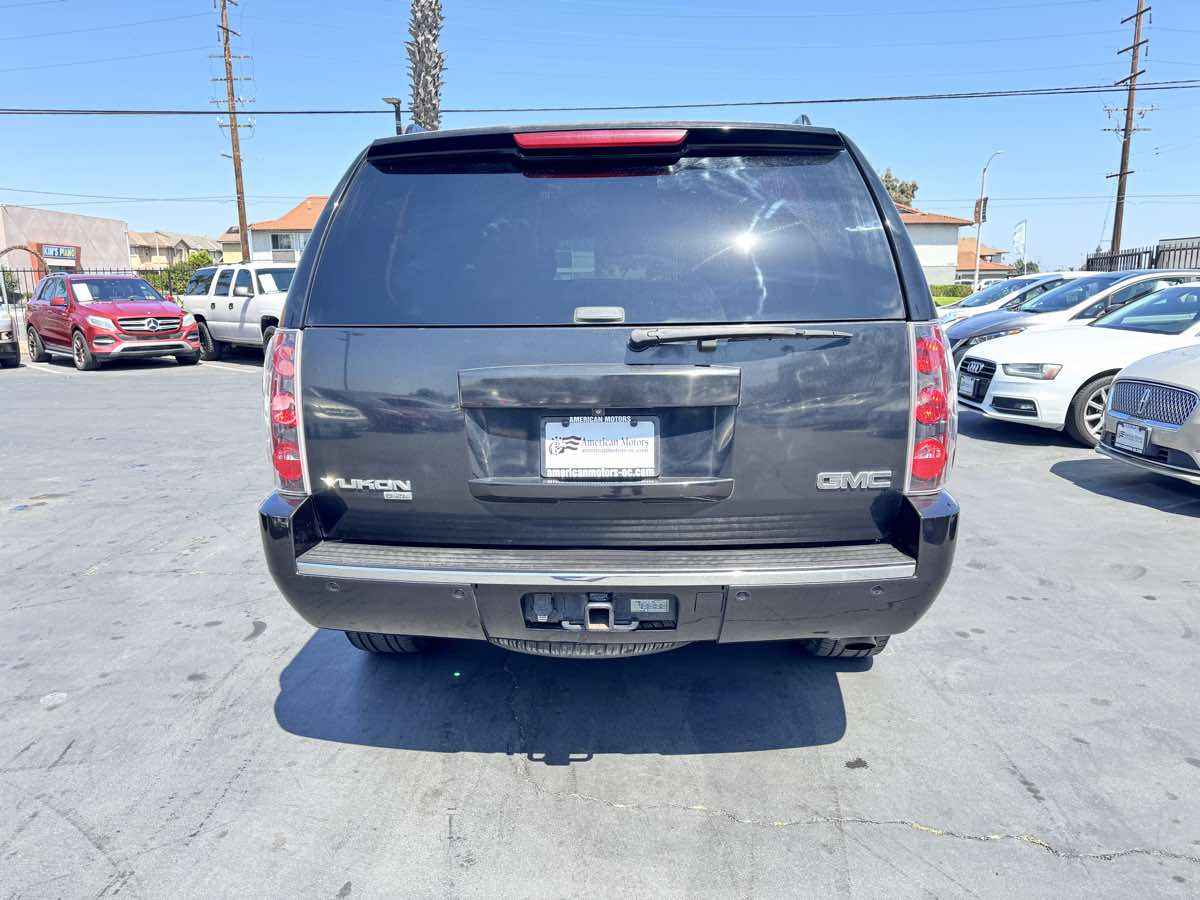2011 GMC Yukon Denali - Photo 3