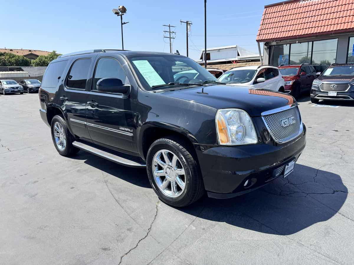 2011 GMC Yukon Denali - Photo 8