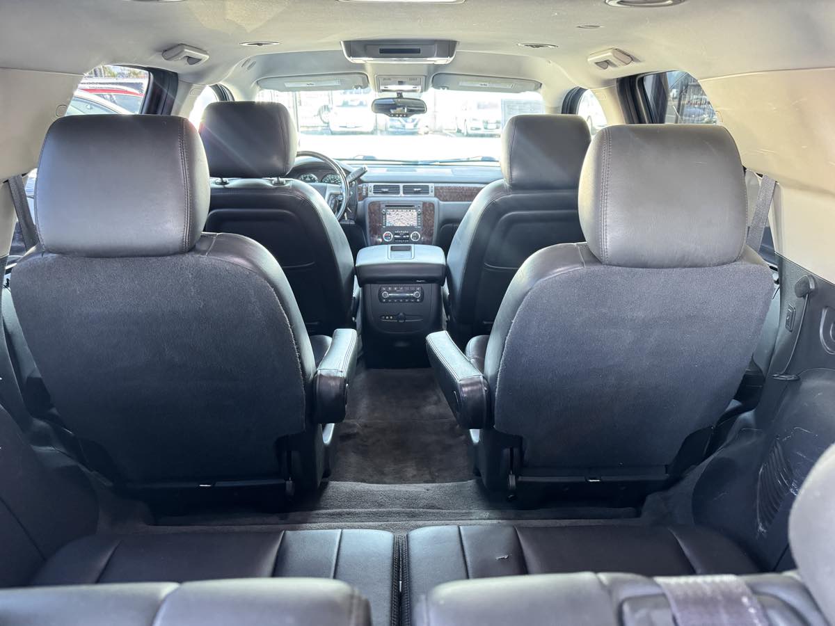 2011 GMC Yukon Denali - Photo 27