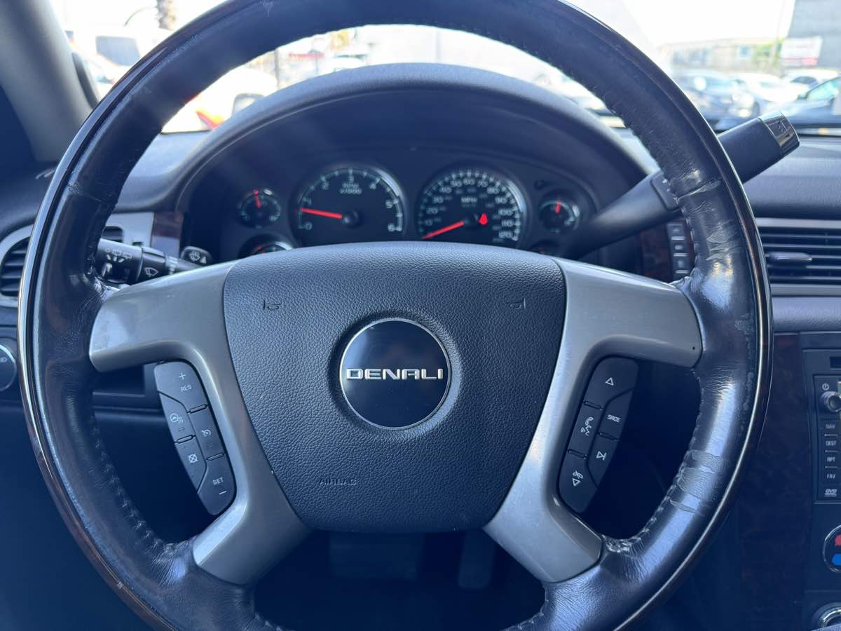 2011 GMC Yukon Denali - Photo 50