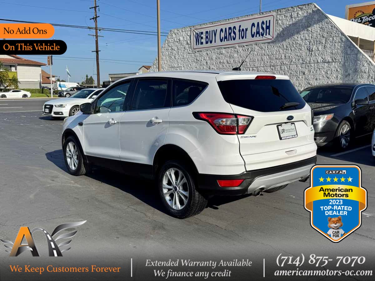 2017 Ford Escape SE's photo